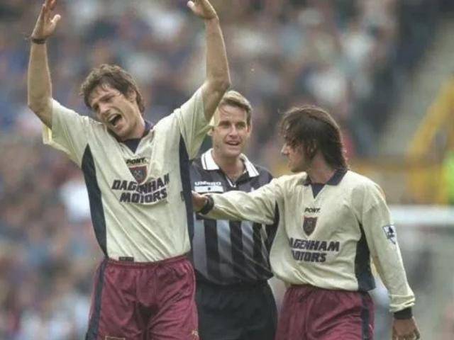 法国队鏖战中国队，黄鸭组合刷新纪录